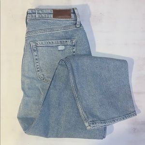 Curvy High-Rise Mom Jean